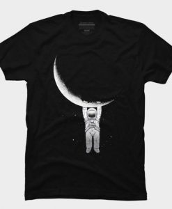 Astronaut is Hanging on the moon tshirt AI30