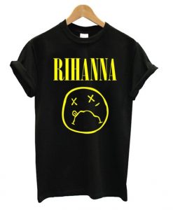Rihanna Cute T Shirt SR22F0