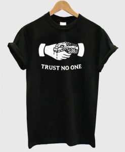 Trust No One T Shirt AS16M0