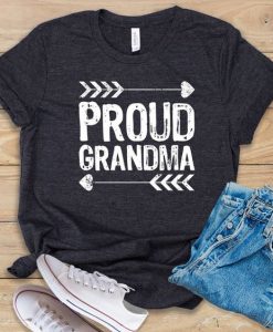 Proud Grandma T-Shirt SR17M1